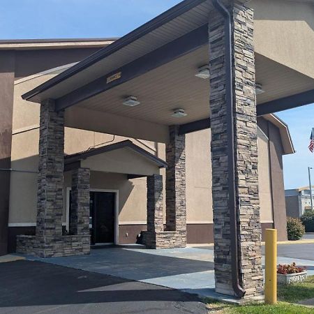 Super 8 By Wyndham Shelbyville Ngoại thất bức ảnh