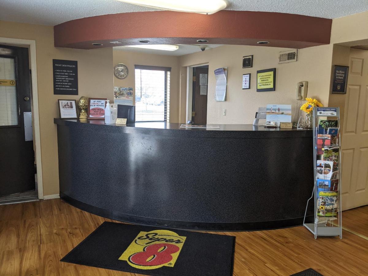 Super 8 By Wyndham Shelbyville Ngoại thất bức ảnh