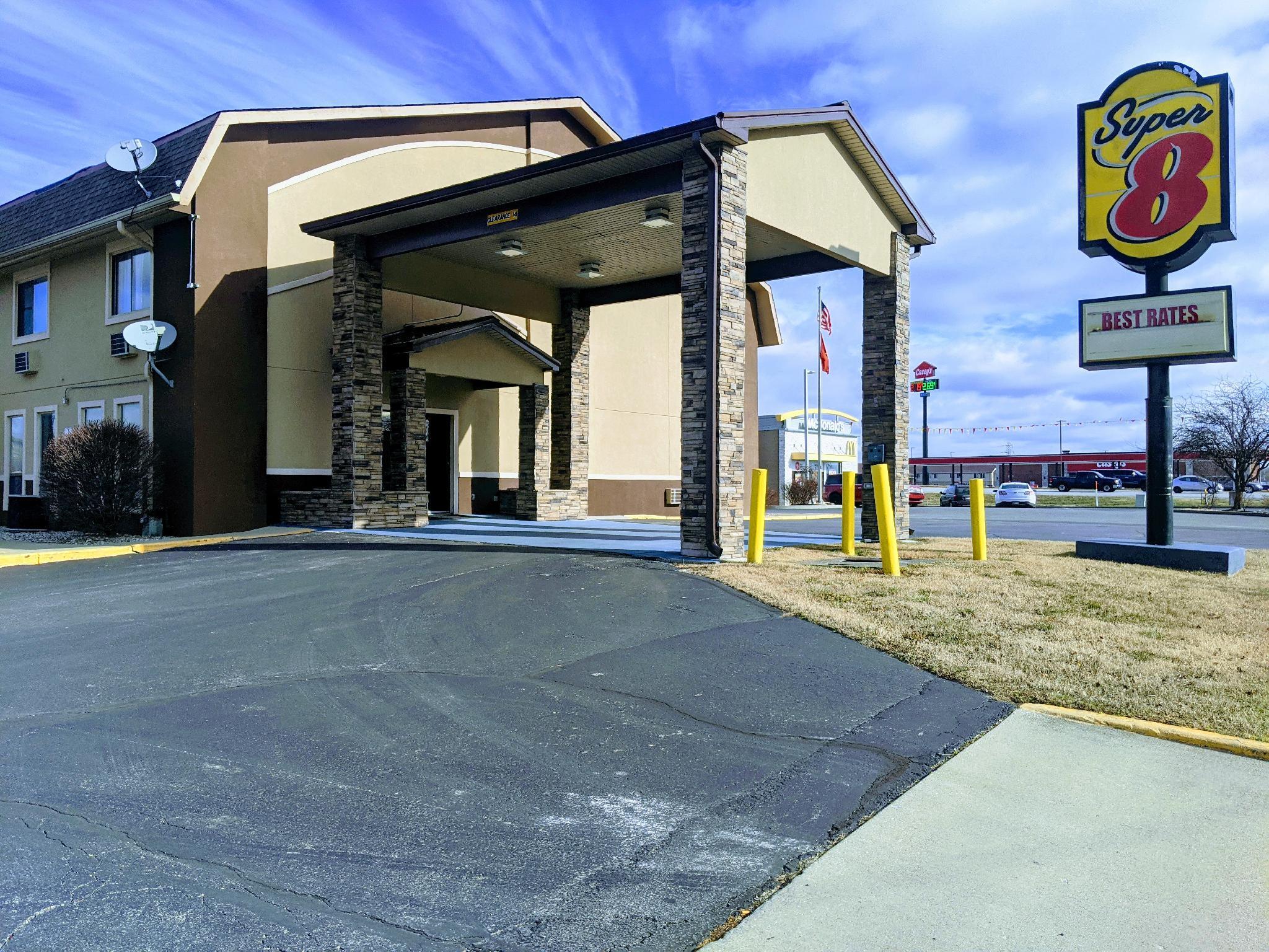 Super 8 By Wyndham Shelbyville Ngoại thất bức ảnh