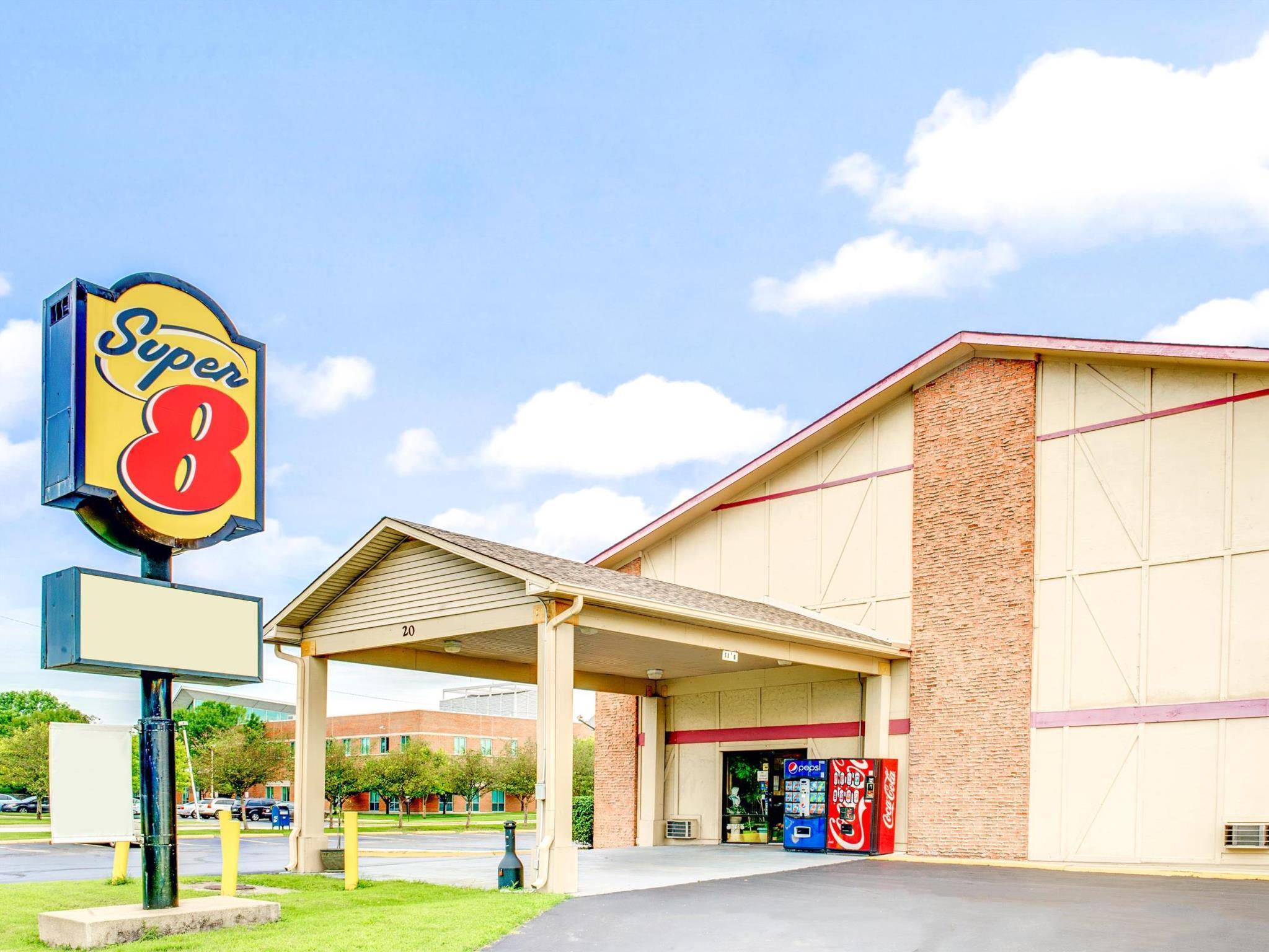 Super 8 By Wyndham Shelbyville Ngoại thất bức ảnh